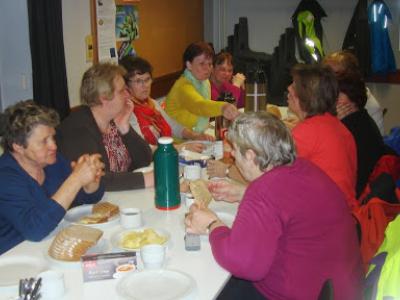 Avondwandeling met achteraf een versnapering  28 maart 2014 (10)
