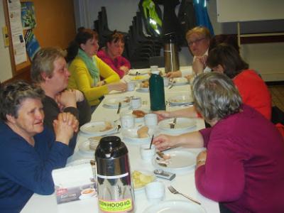 Avondwandeling met achteraf een versnapering  28 maart 2014 (14)